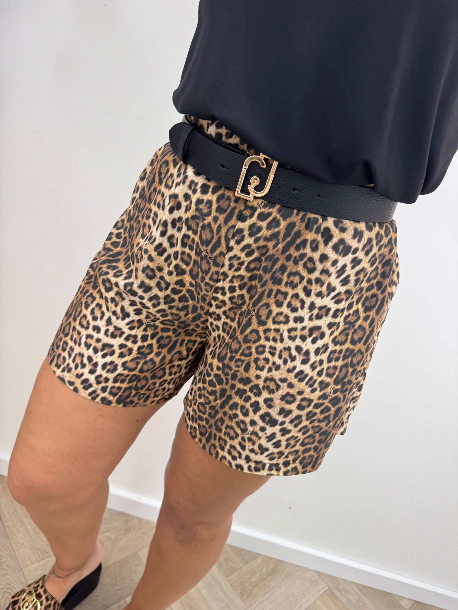 Liu-Jo Short Leopard Satin  Liu Jo 1933
