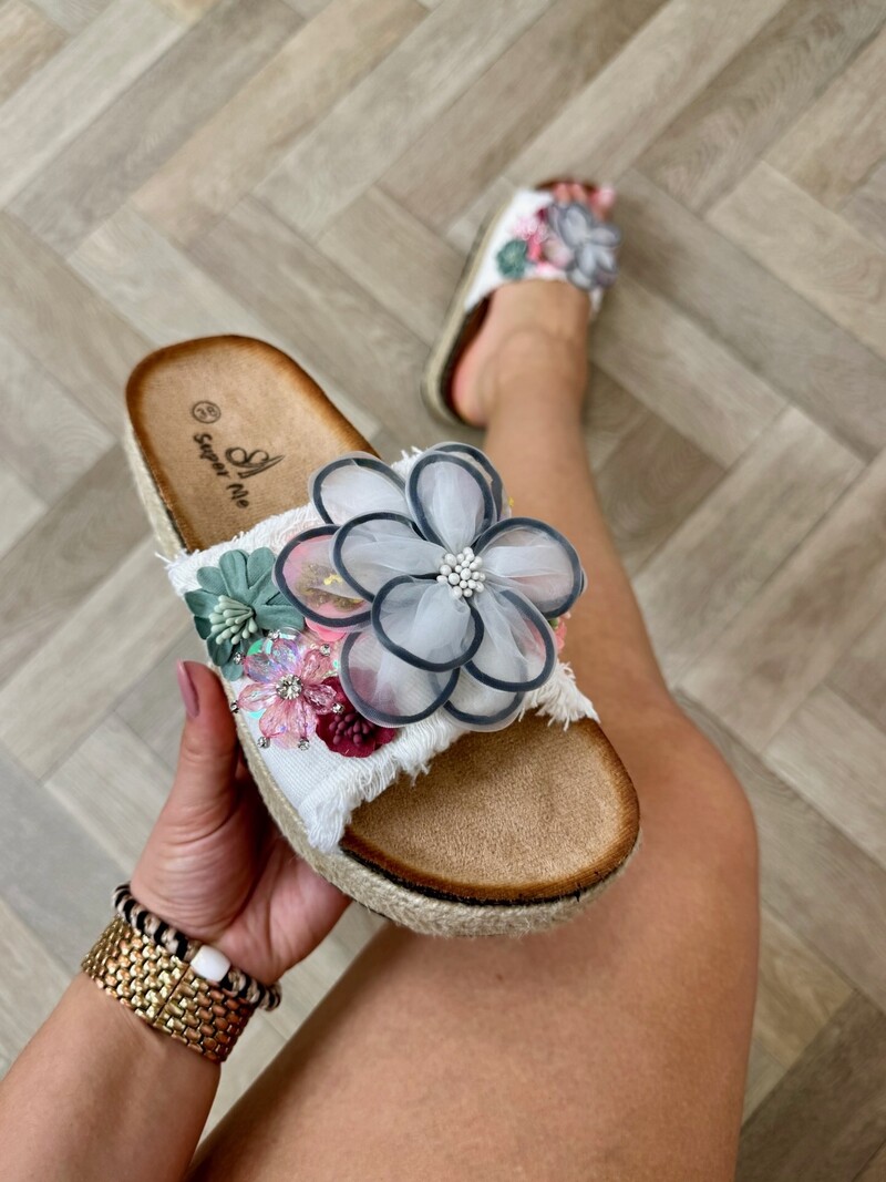 Slippers Flowers Colors AM-307 White