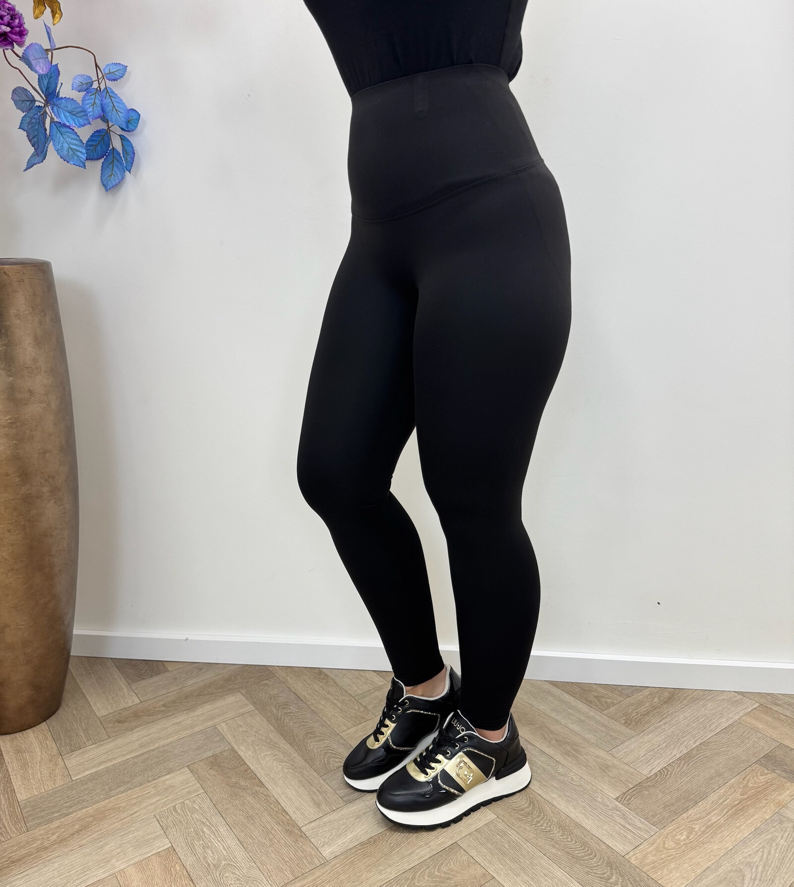 Perfect push up legging Black LM31116