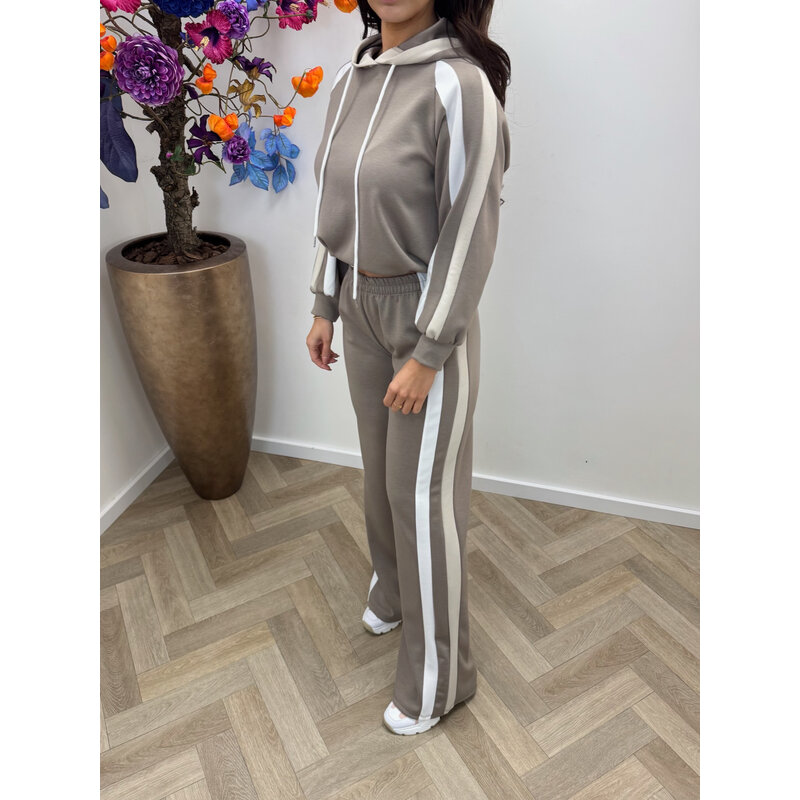Joggingspak Mellie stripes Taupe
