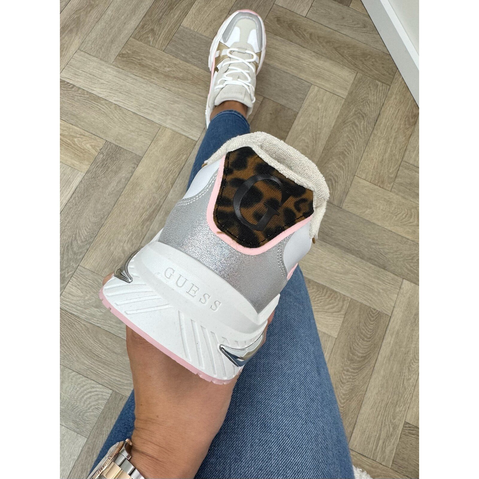 Guess Sneakers Carrl17 White pink Guess 1218