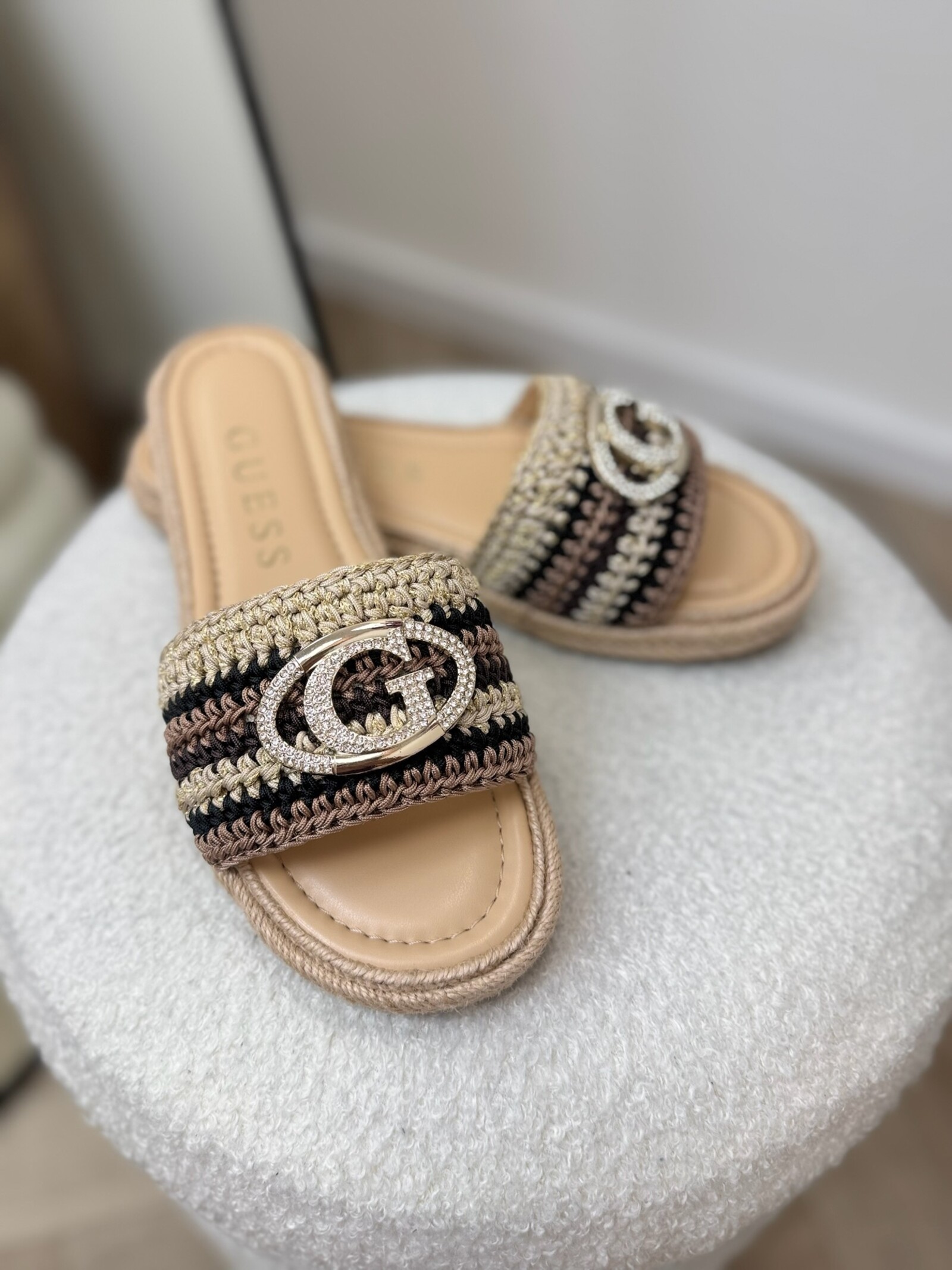 Guess Slippers Kaylis Black choco Guess 1146