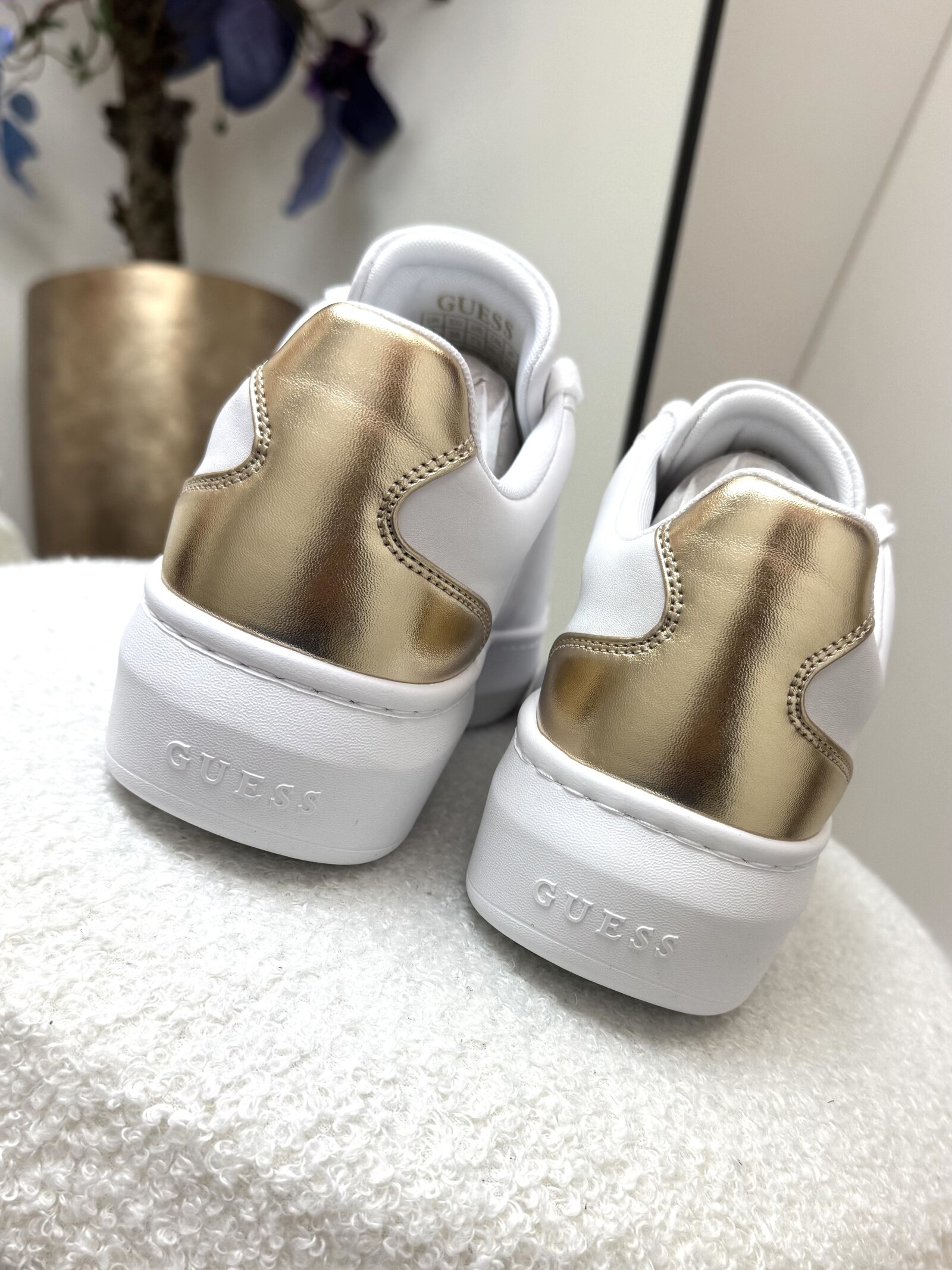 Guess Sneakers Fionia White gold Guess 1211