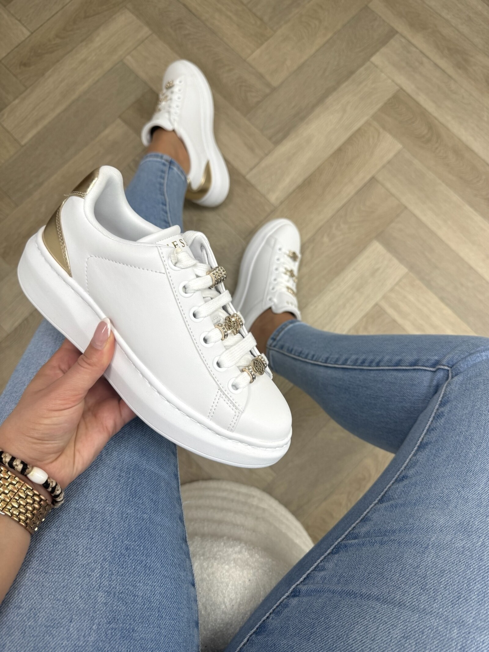 Guess Sneakers Fionia White gold Guess 1211