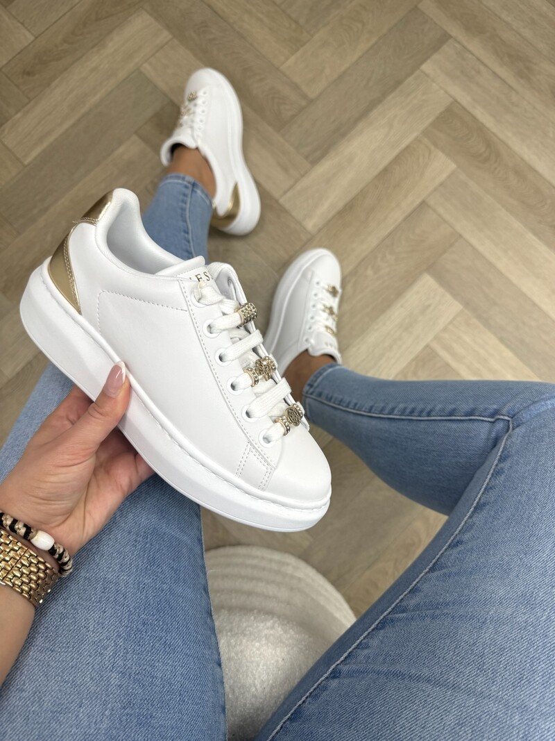 Sneakers Fionia White gold Guess 1211