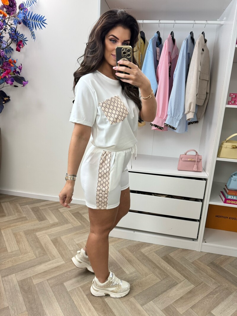 Set short designer looks 814 White