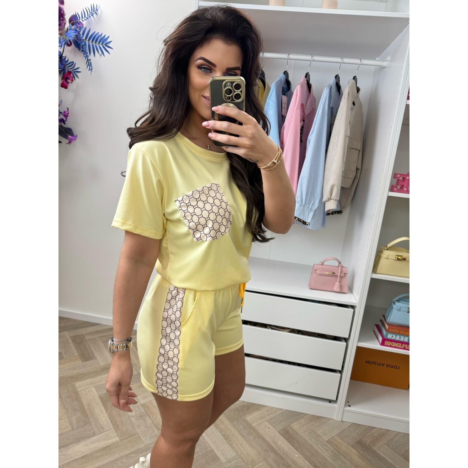 Set short designer looks 814 Yellow