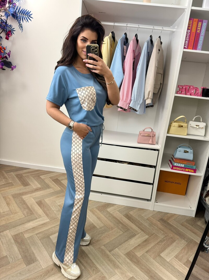 Set Designer look 813 Blue