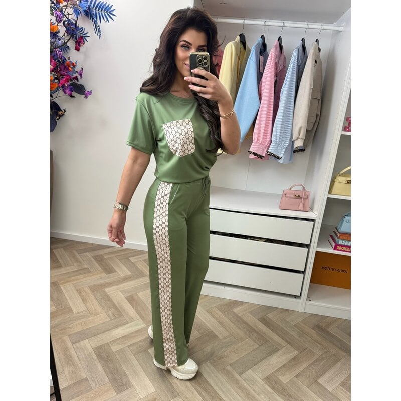 Set Designer look 813 Green