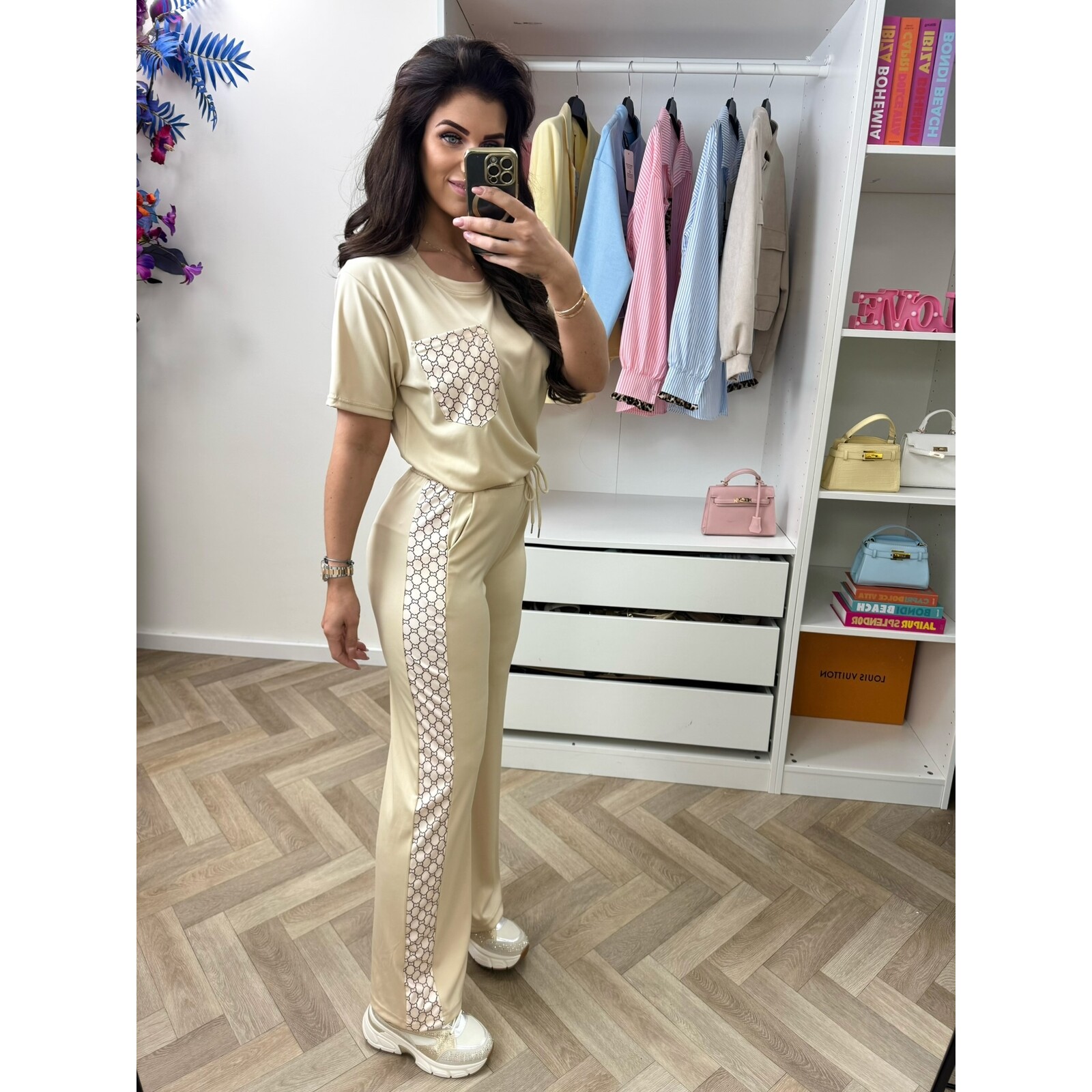 Set Designer look 813 Beige