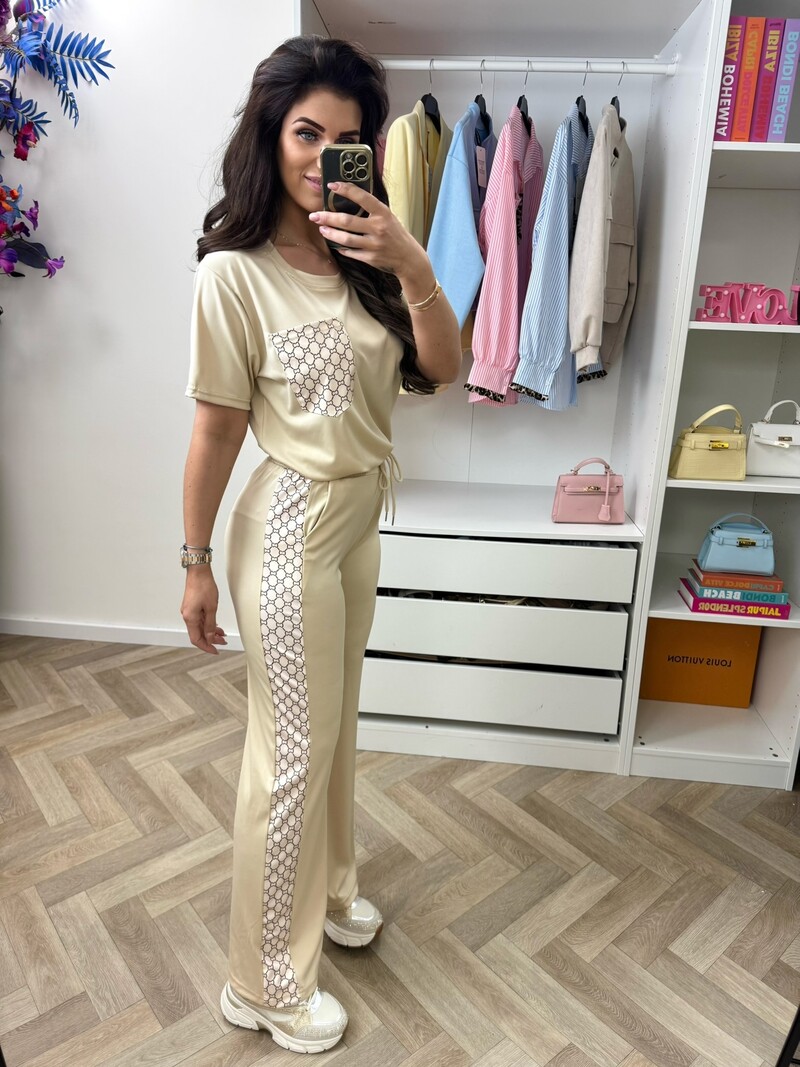 Set Designer look 813 Beige