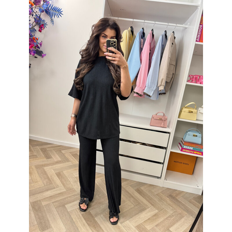 Basic comfi set 471 Black