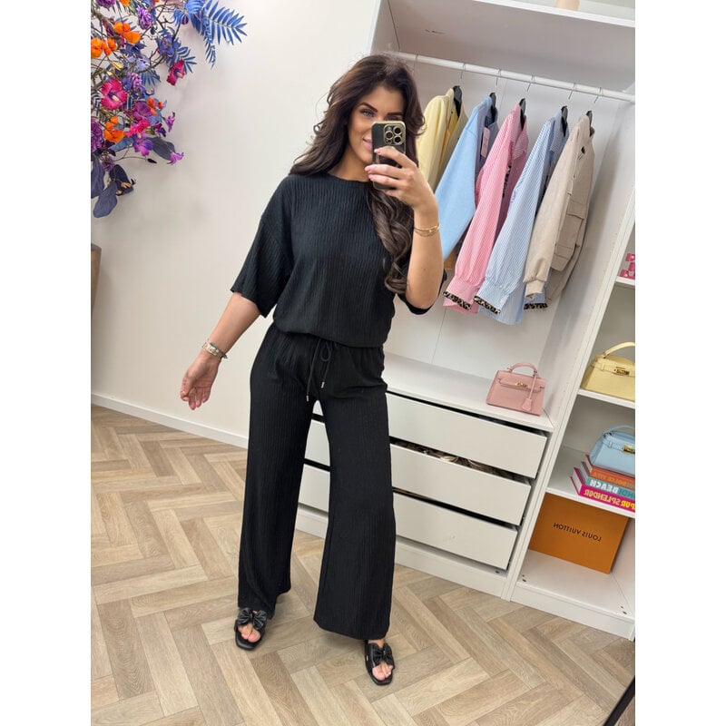 Basic comfi set 471 Black