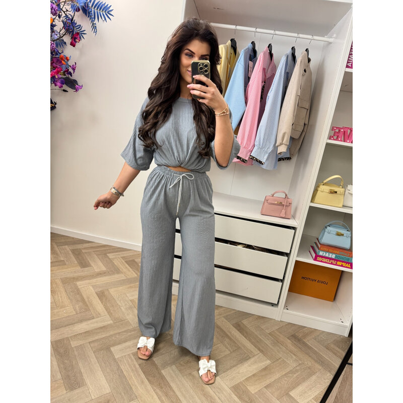 Basic comfi set 471 Grey