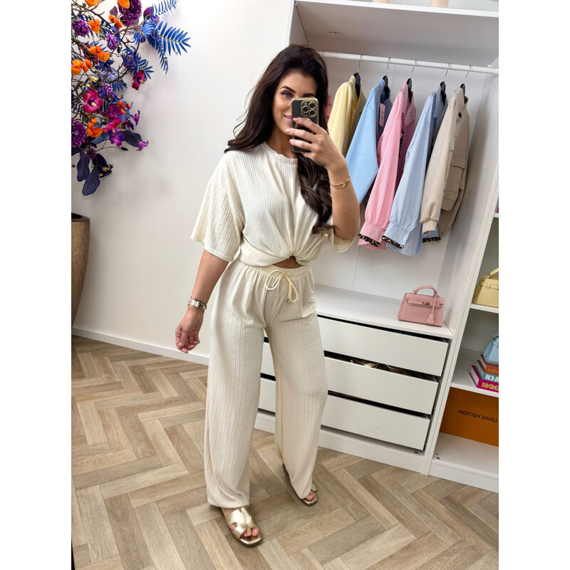 Basic comfi set 471  Beige