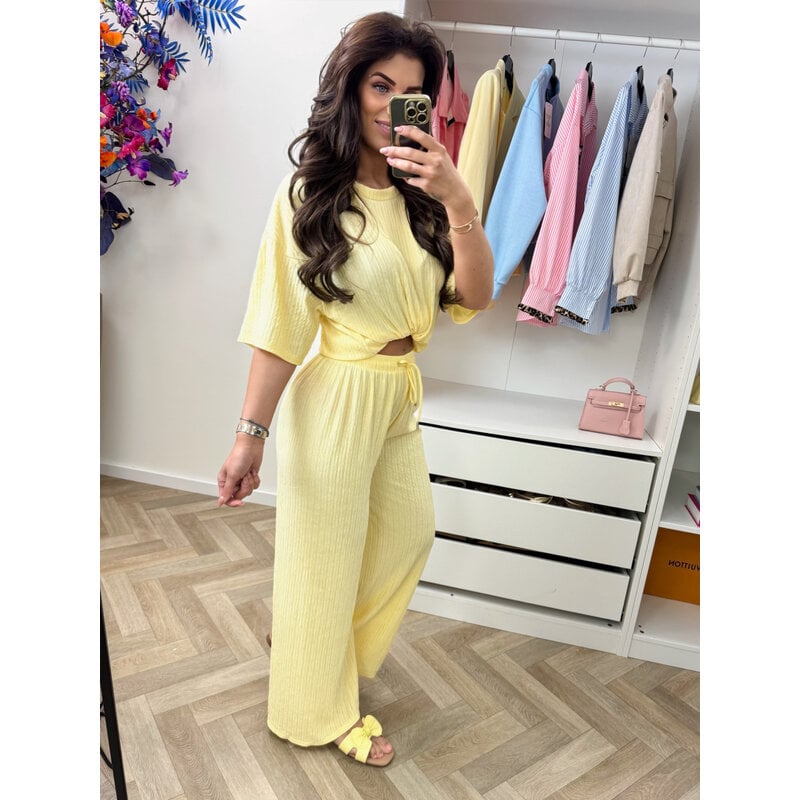 Basic comfi set 471 Yellow