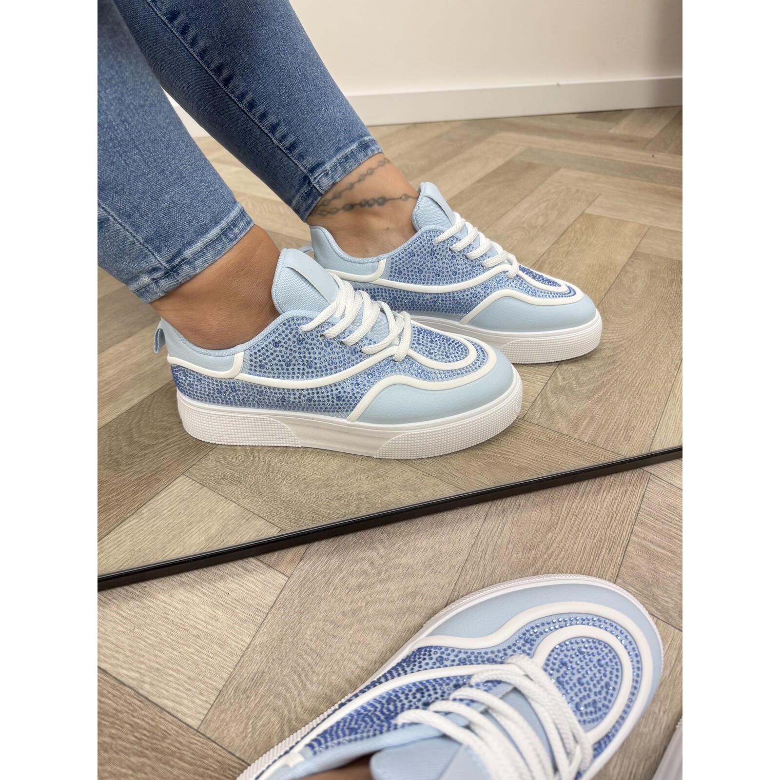 Sneakers Diamonds 9030 light blue
