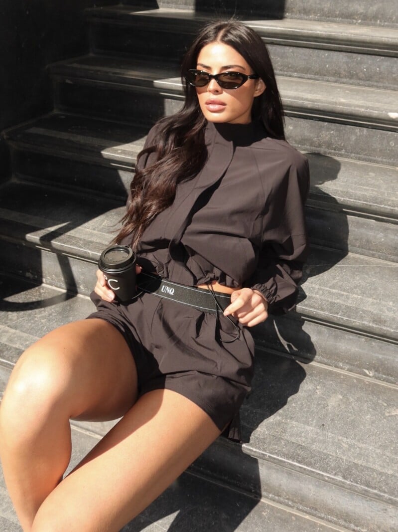 Gigi Short Unique The Label Deep Black