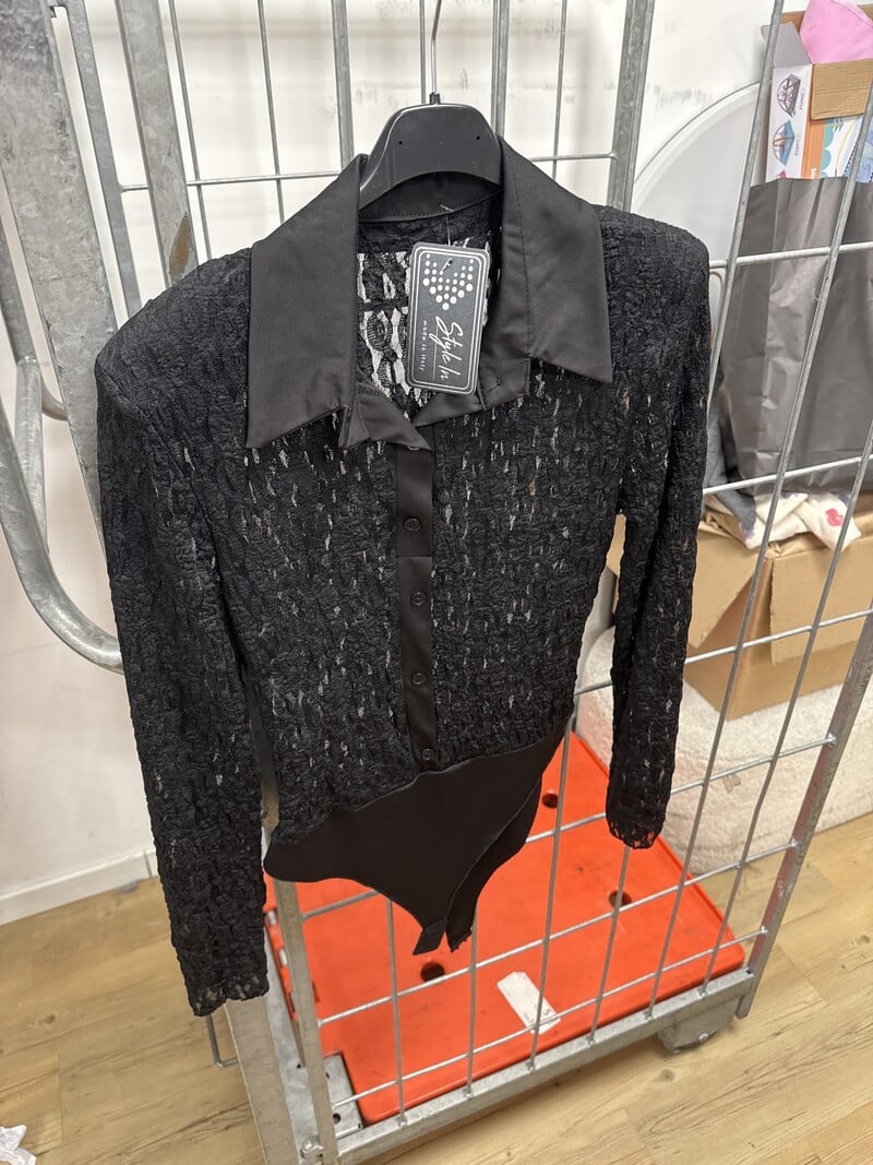 Body Blouse Nik Black