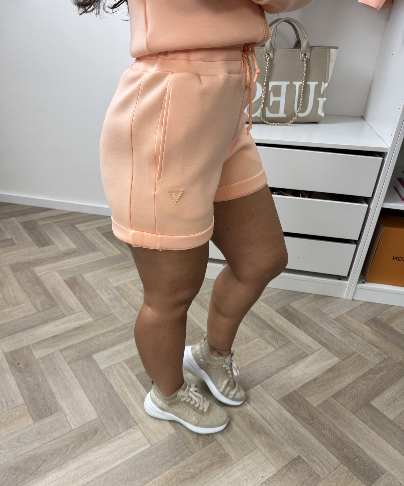 Guess Short Elly Scuba Peachy Guess 1247