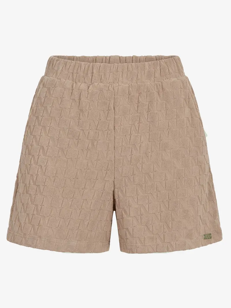 Short Qea White Pepper Nikkie