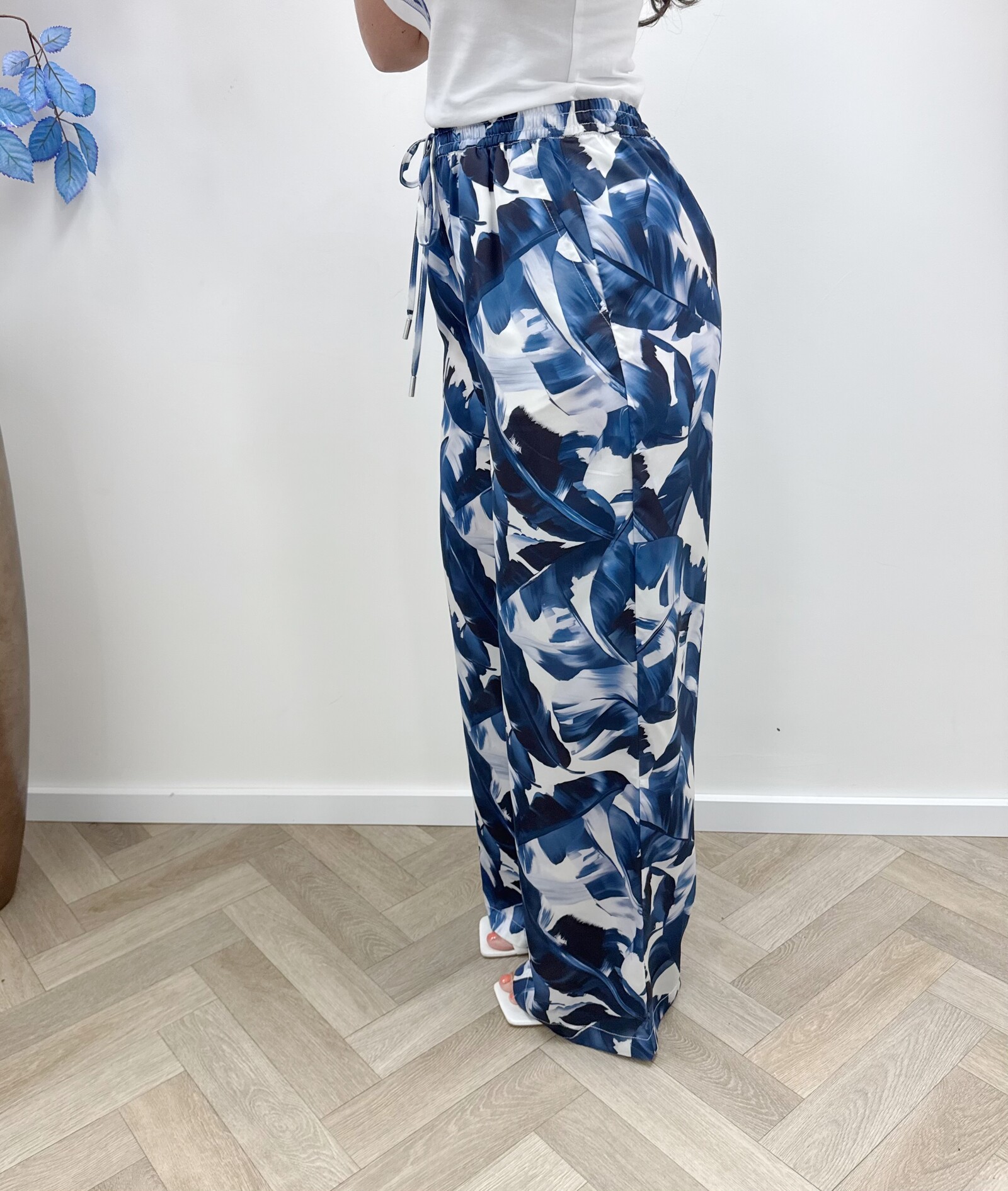 Guess Wide leg pants Print Blue Guess 1105