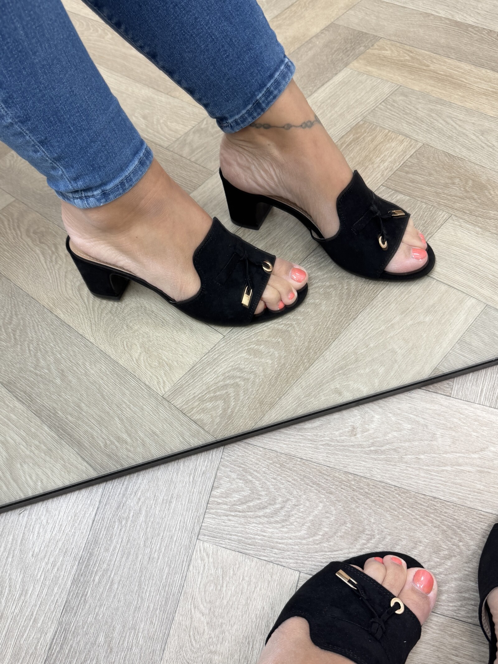 Heels Kelly Suede 8079 Black