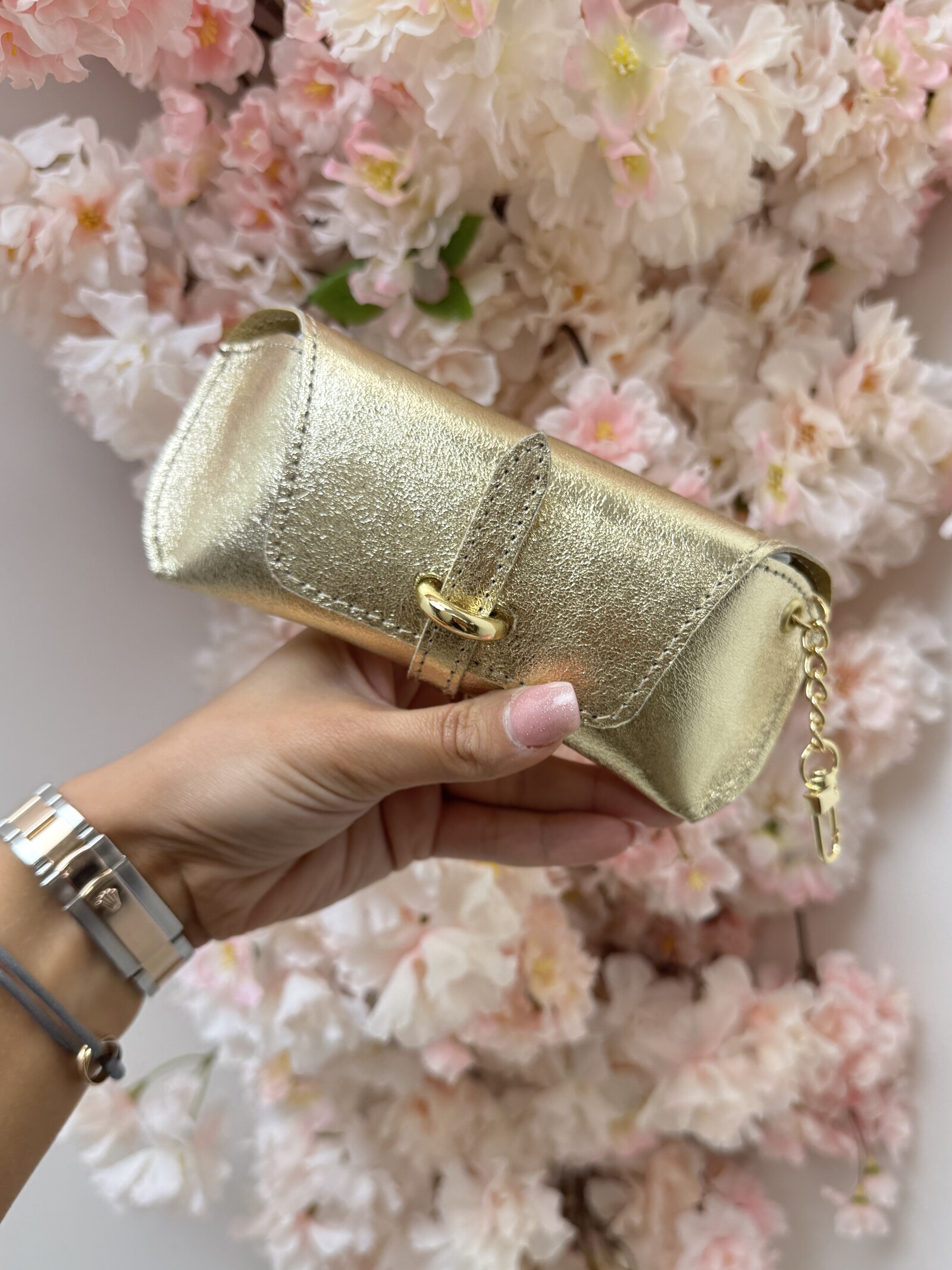 Sunglass Holder Gold