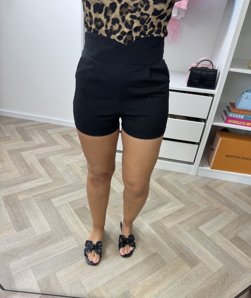 Short Jaimy Black VD17080-E-8