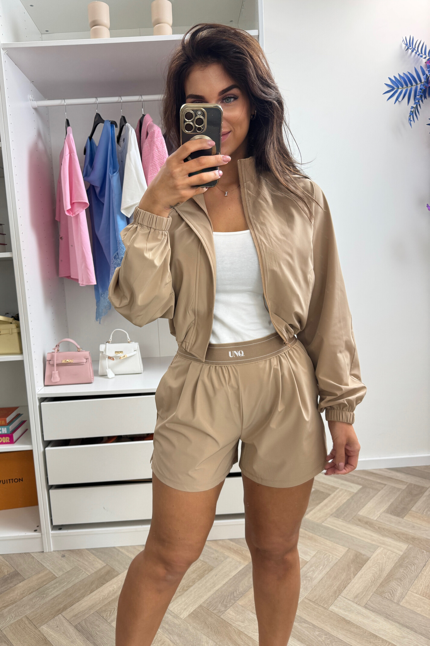 Unique The Label Gigi Short Sandy