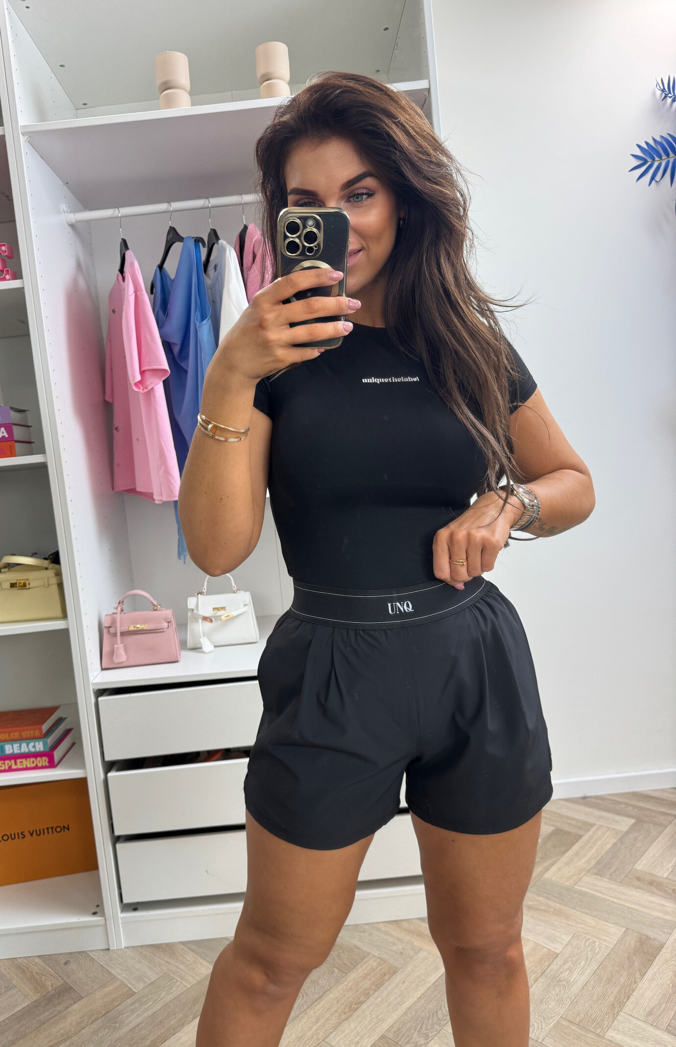 Unique The Label Top Short Sleeve Chelsea Black