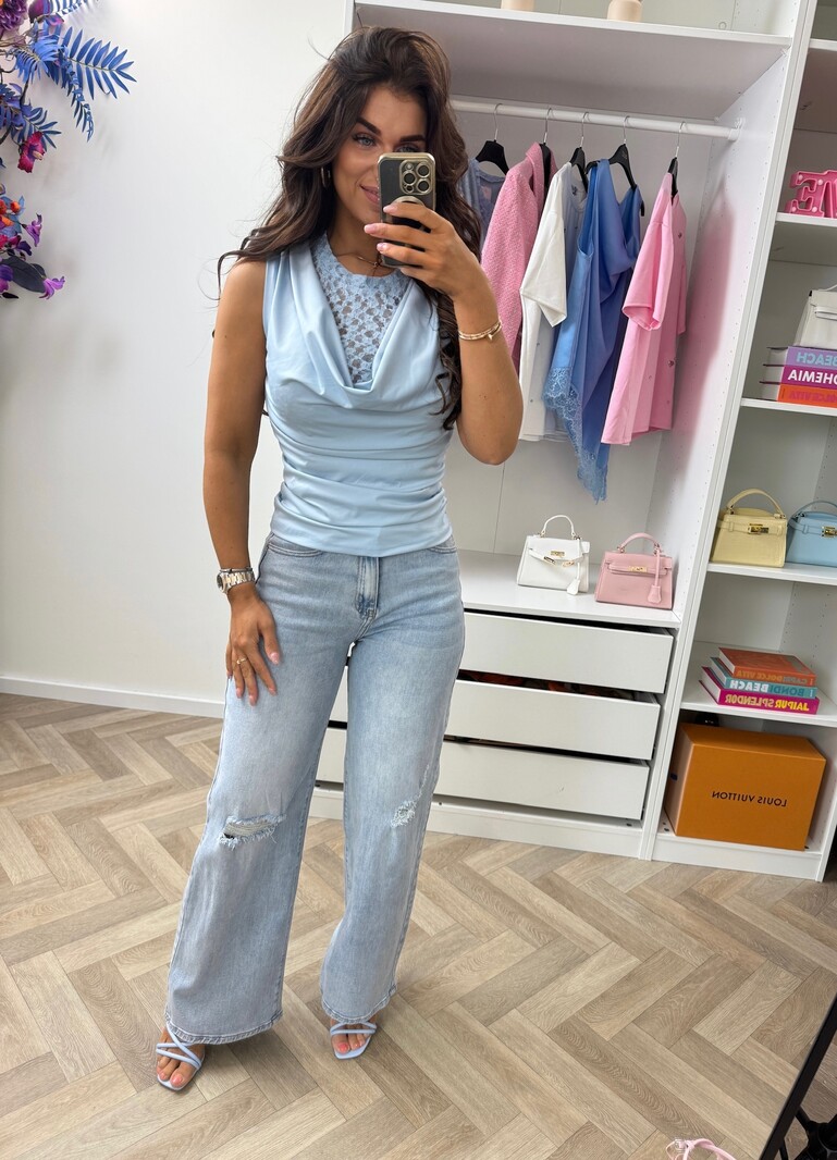 Travel top lace hals Light Blue