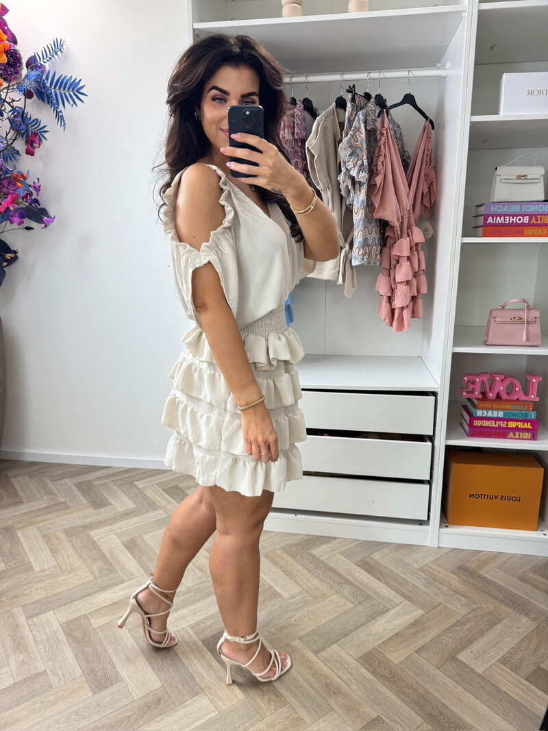 Dress Bella Ruffle Beige