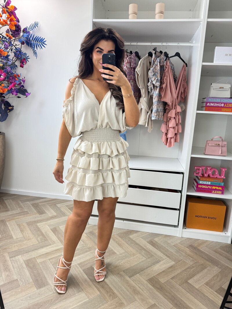 Dress Bella Ruffle Beige