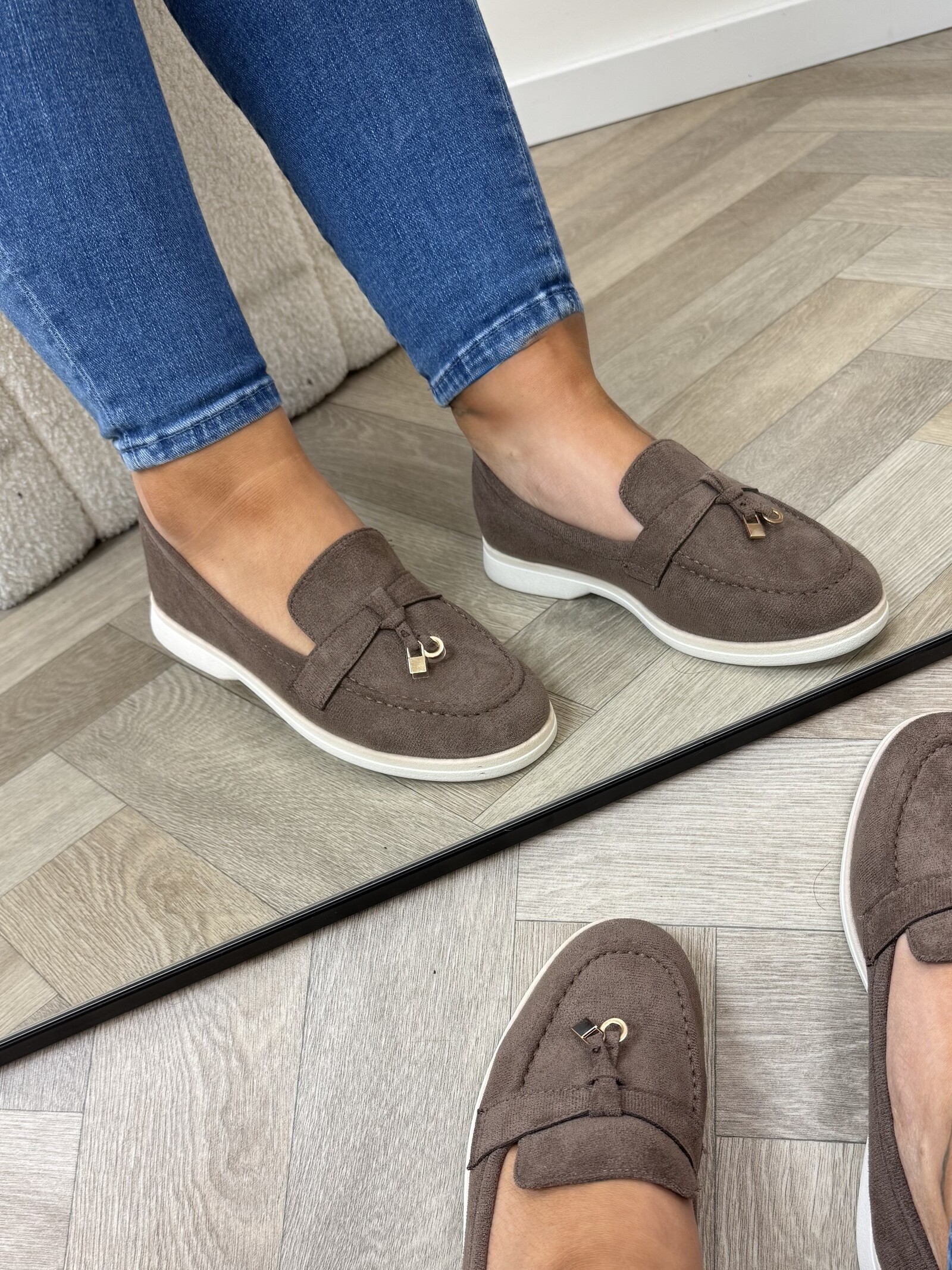 Classic Loafers Suede Khaki 3360-2