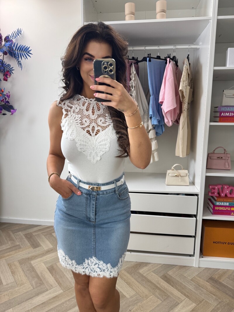 Body Lusy Lace White JMC19231