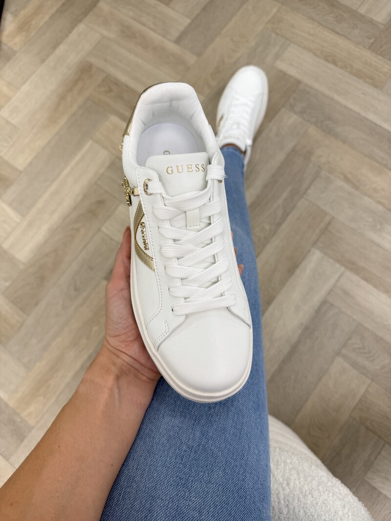 Sneakers Ebetts White Guess 1350