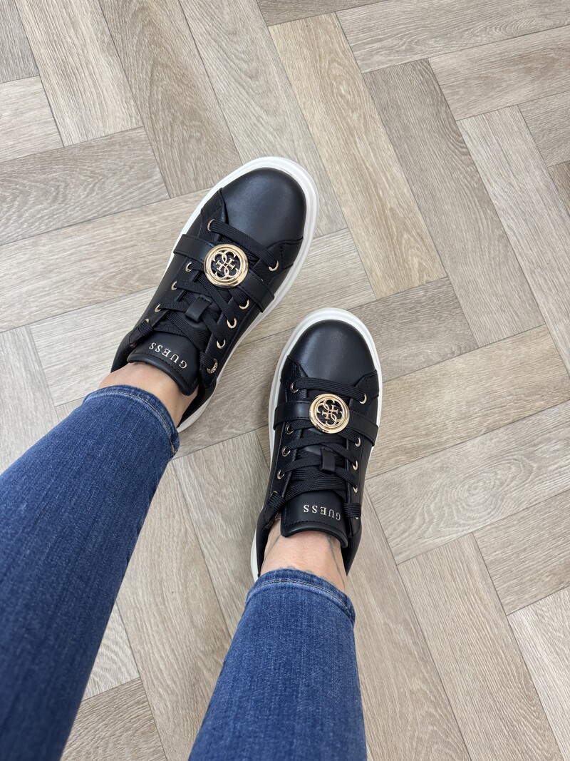 Sneakers Erizo Black Gold Guess 1390