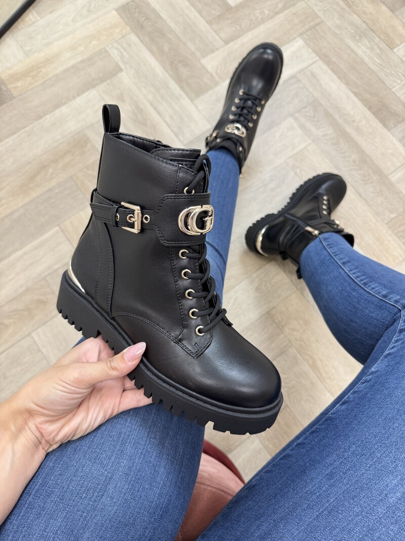 Boots Olanna Black Guess 1440