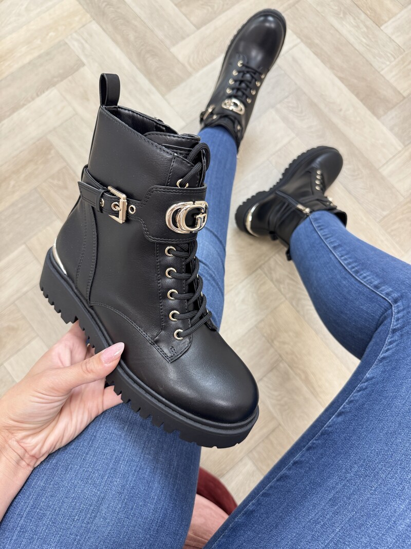 Boots Olanna Black Guess 1440
