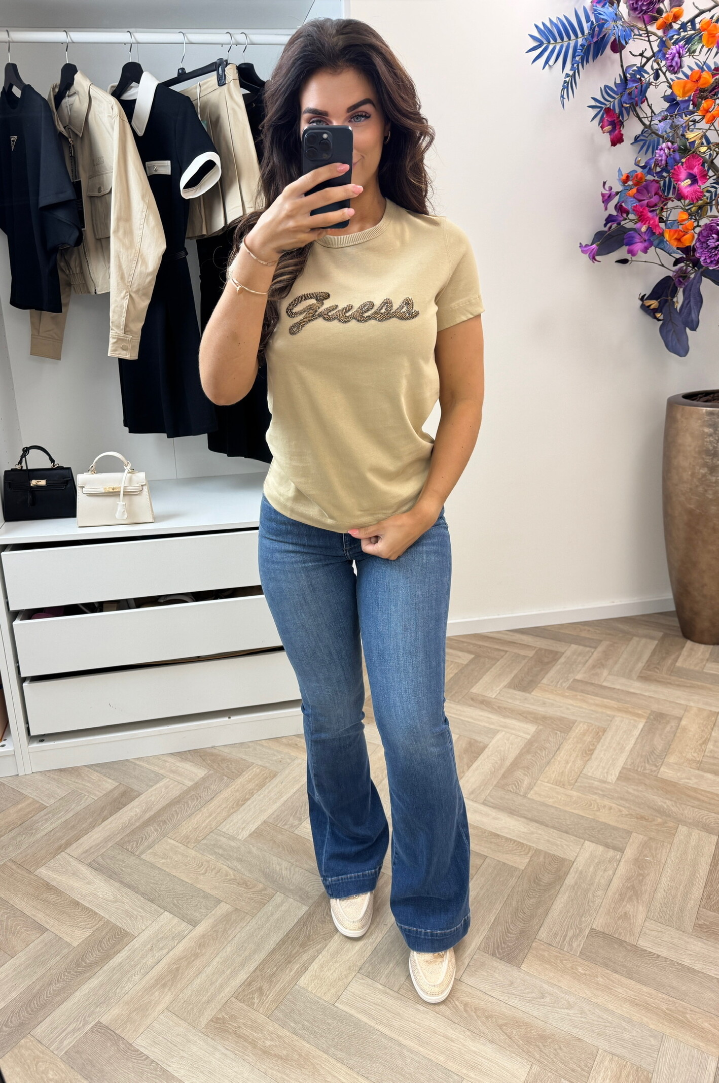 Guess T-shirt Beads Script Guess Tan 1334