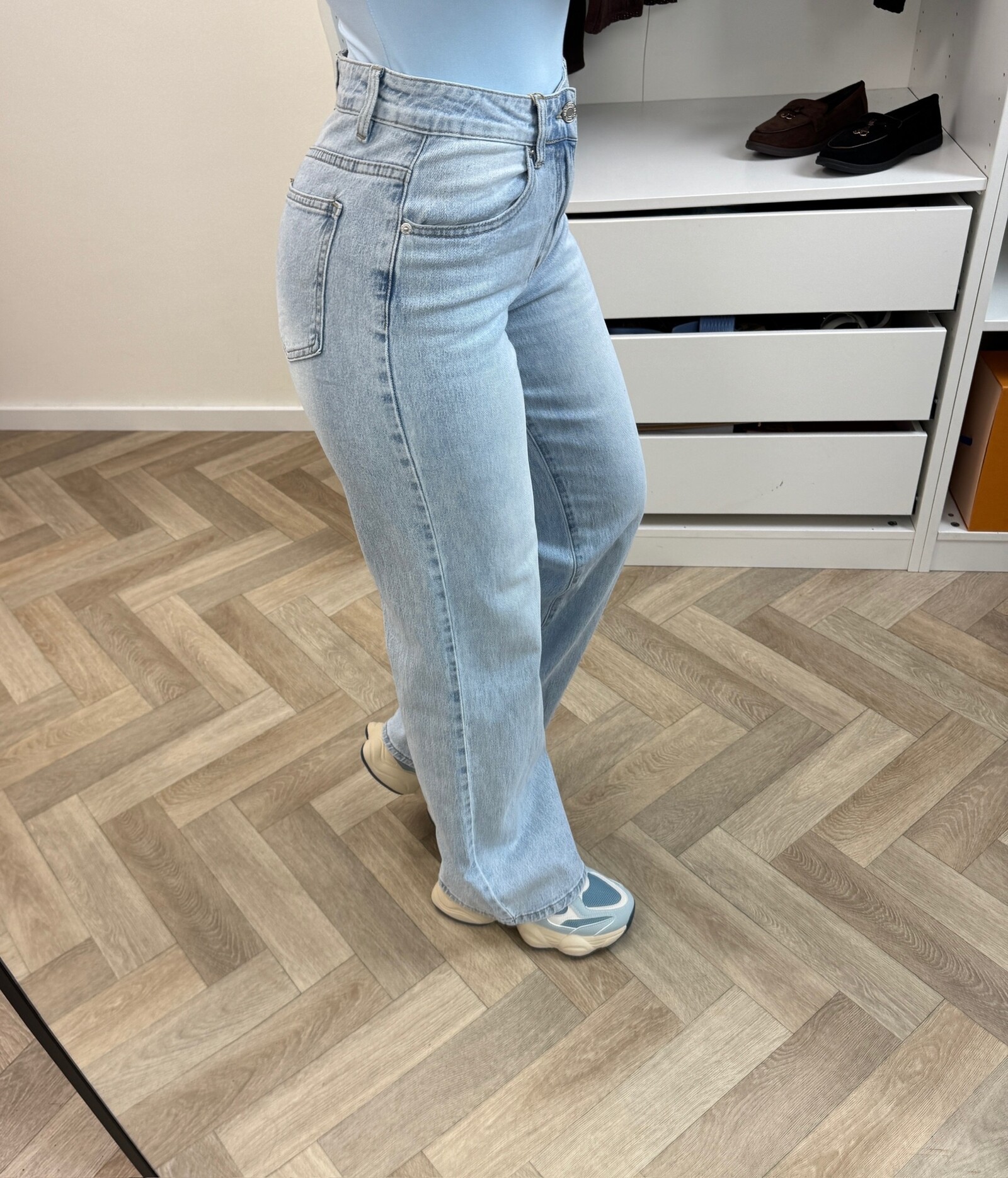 Wide Leg Jeans Laulia Light Denim Y3393-2