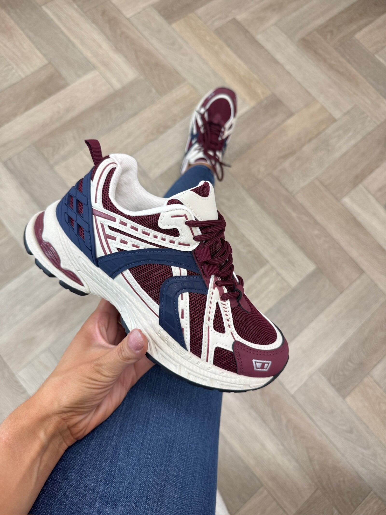 Sneakers Raily Wine 26007