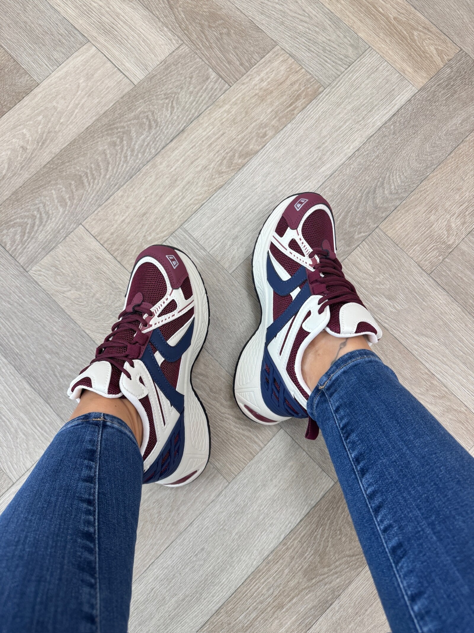 Sneakers Raily Wine 26007