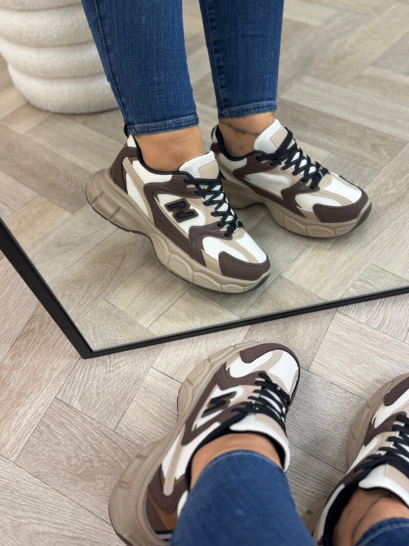 Sneakers N Logo 23043 Brown