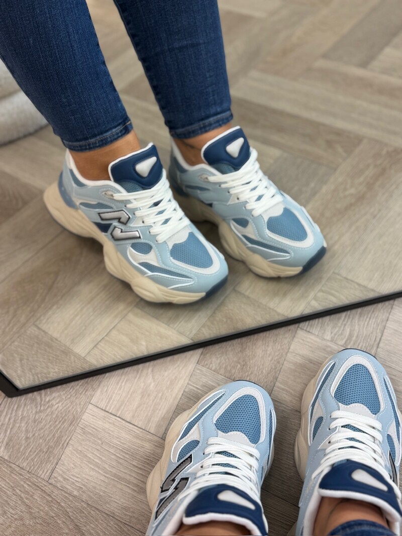 Sneakers N Logo 24071 Light Blue