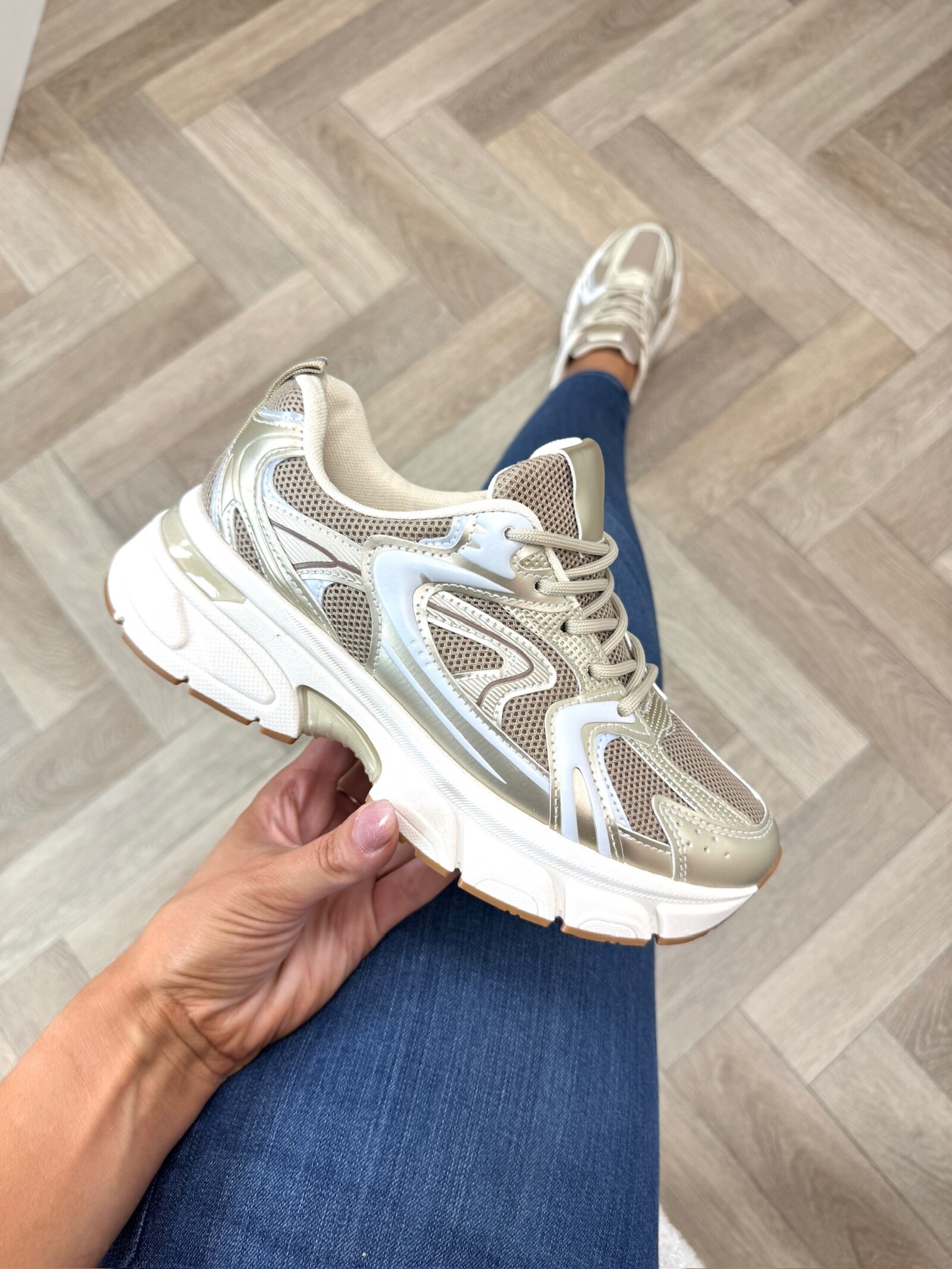 Sneakers Luckie 8-1251 Gold