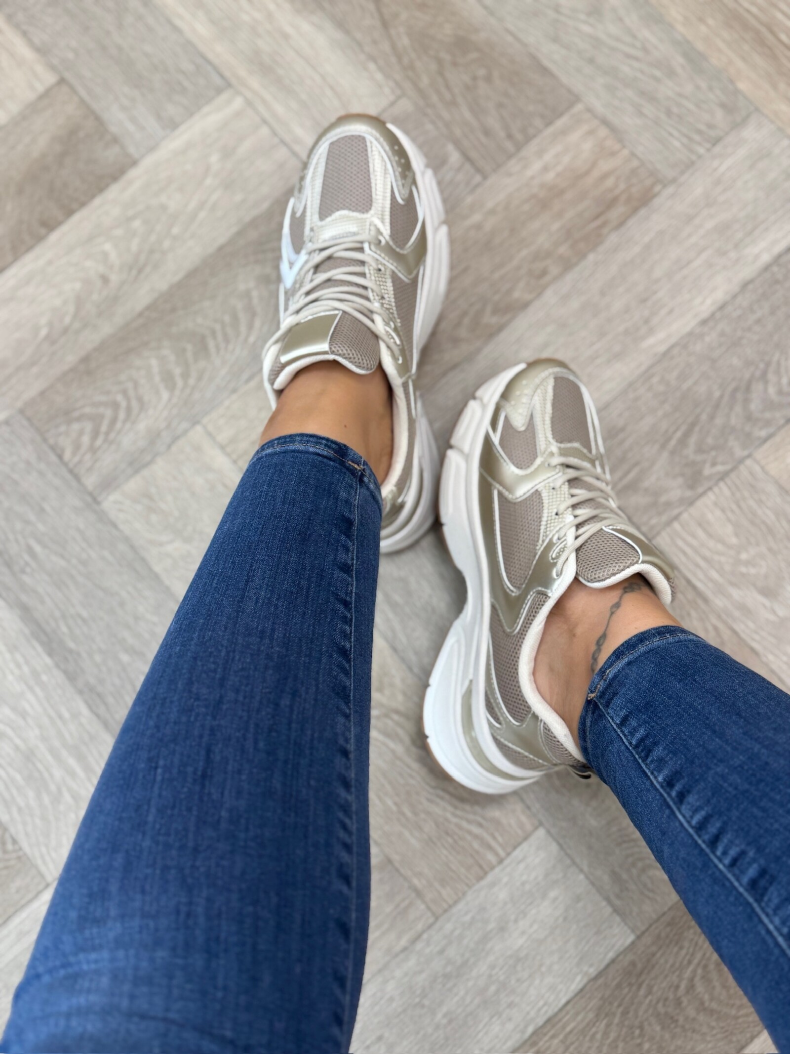 Sneakers Luckie 8-1251 Gold