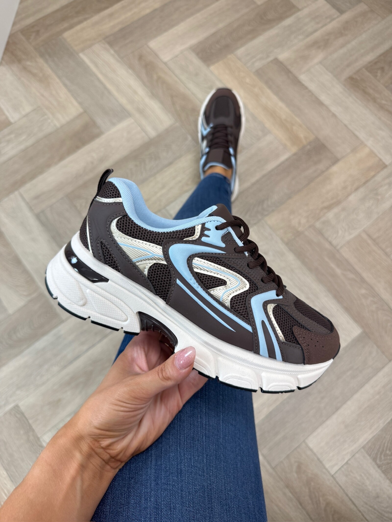 Sneakers Luckie 8-251 Brown