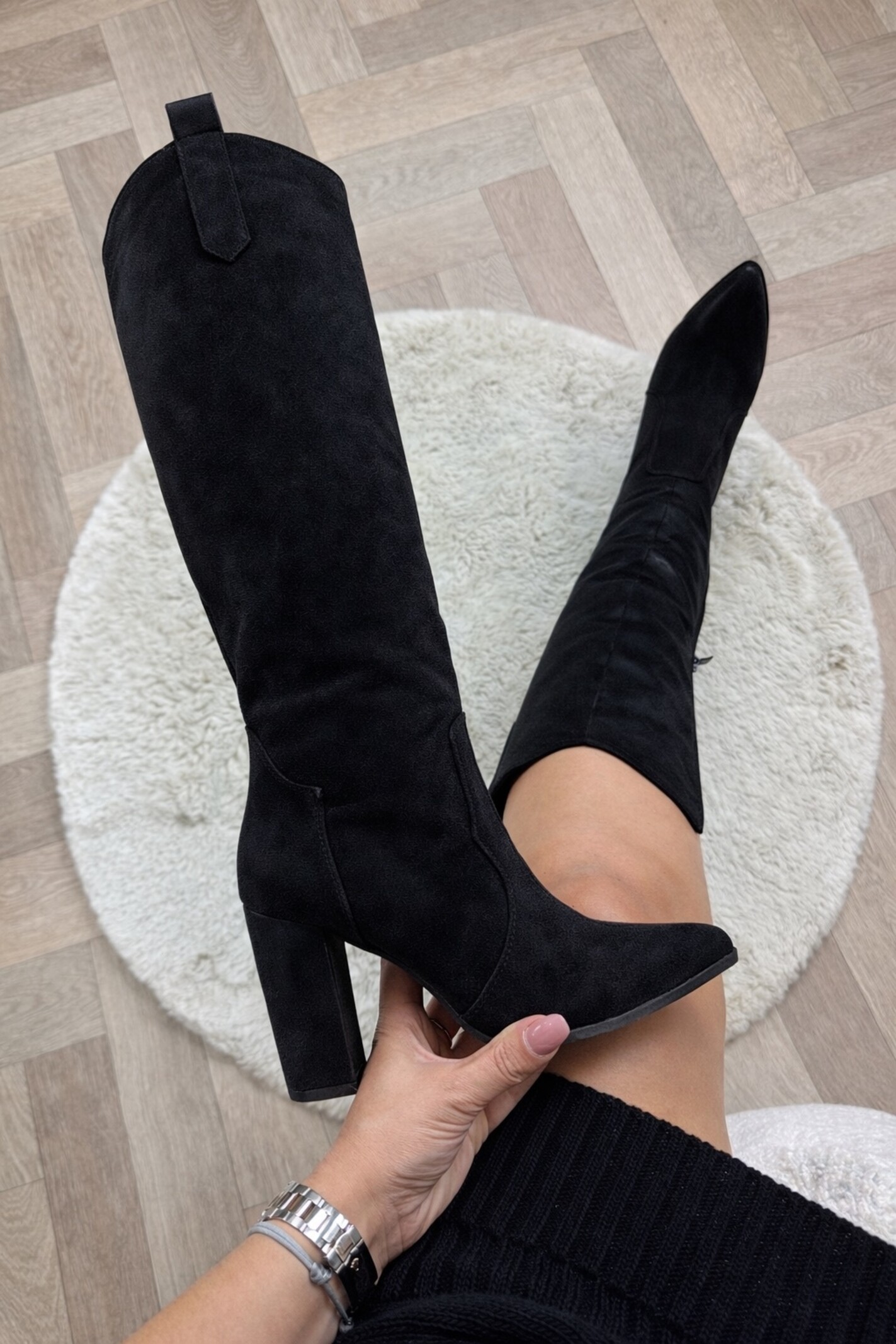 Hak Laars Classic Black Suede 6010-A203S